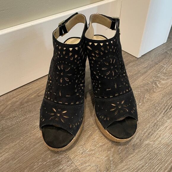 Marc Fisher Harlea Wedge Sandal Black - Size: 6.5 - Picture 9 of 10